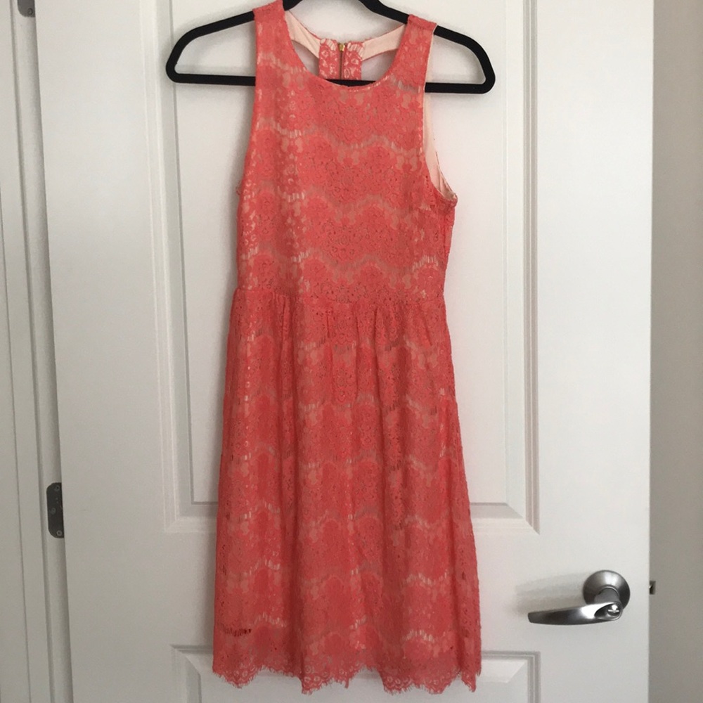 Gorgeous dress!